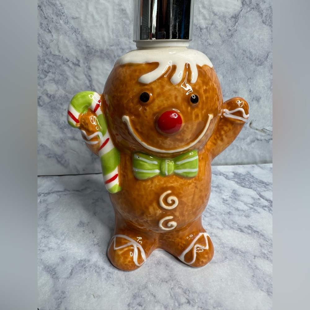 Gingerbread Man Soap Dispenser - Picture 2 of 3